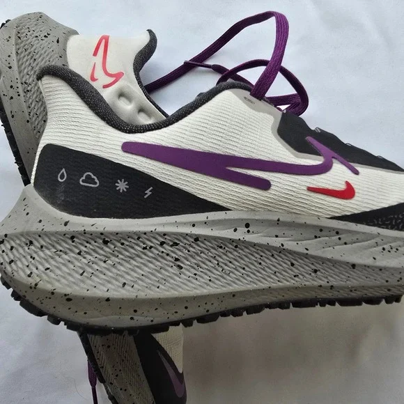 Nike Air Zoom Pegasus 39 Shield Womens 6.5 White Purple Running Shoes - Picture 2 of 16